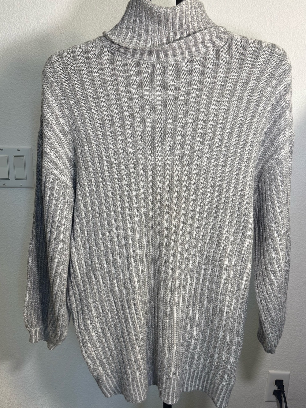 Urban Outfitters Light Gray Ribbed Turtleneck Sweater